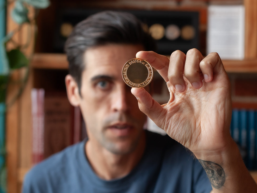 THE DAILY STOIC PAUSE & REFLECT MEDALLION